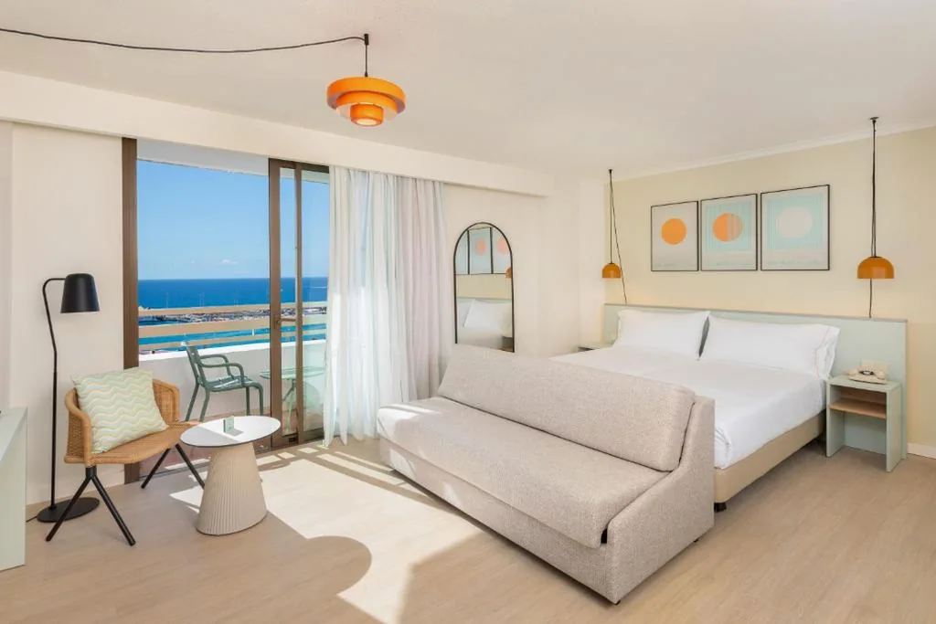 Junior Suite Skyline frente ao mar — SOL by Meliá Arona Tenerife