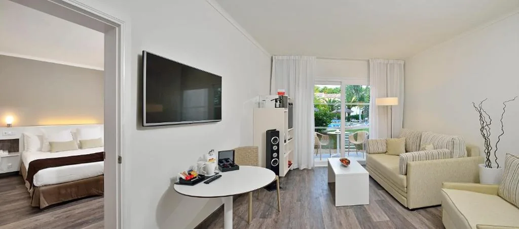 Suite Sol Xtra — SOL by Meliá Falcó Menorca