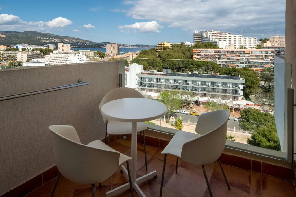 スタンダードルーム・シービュー — SOL by Meliá Katmandú Park and Resort