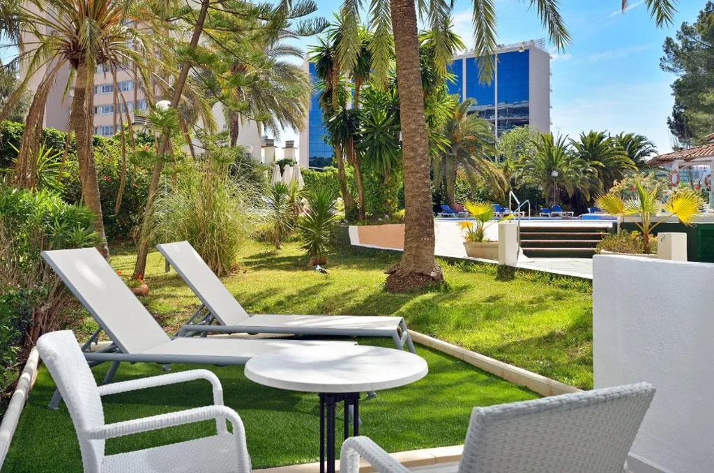 ガーデン付きプレミアムスタジオ — SOL by Meliá Lunamar Palmanova Apartamentos - Adults Only