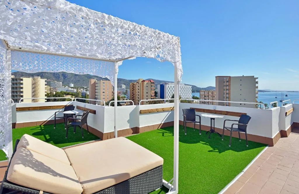 サンテラス付きプレミアムスタジオ — SOL by Meliá Lunamar Palmanova Apartamentos - Adults Only