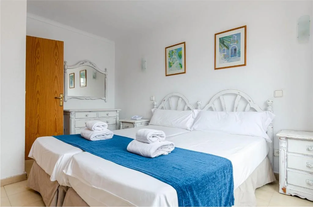 Sol y Mar Apartments