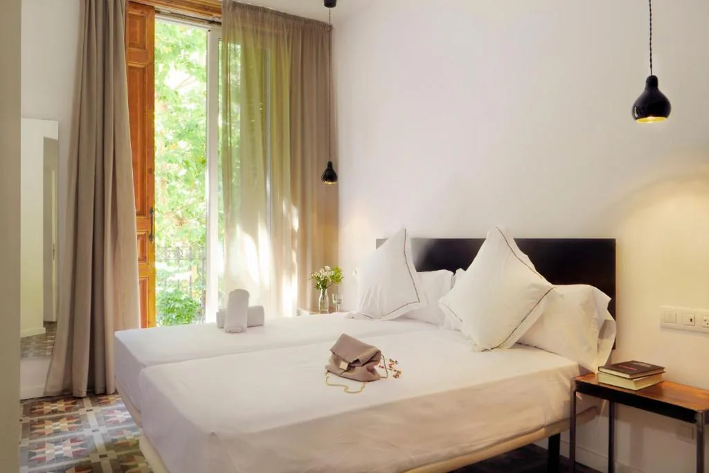 Habitación Doble con balcón - 1 o 2 camas — Som Nit Triomf