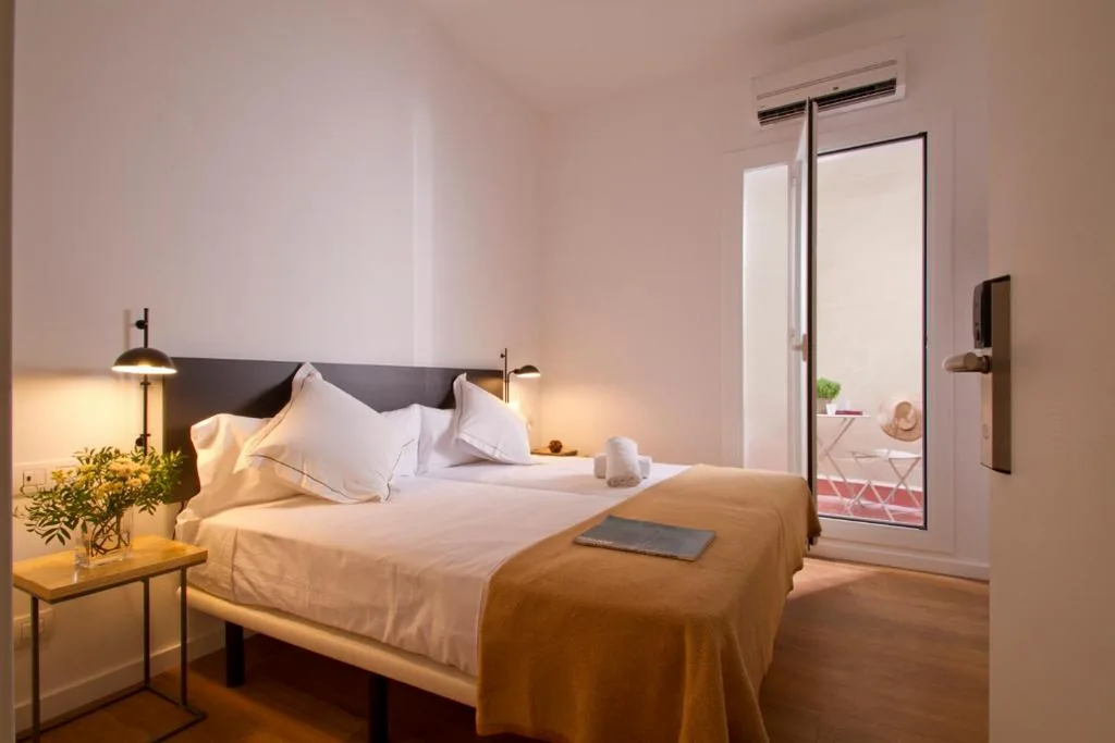 Habitación Doble con terraza - 2 camas — Som Nit Triomf