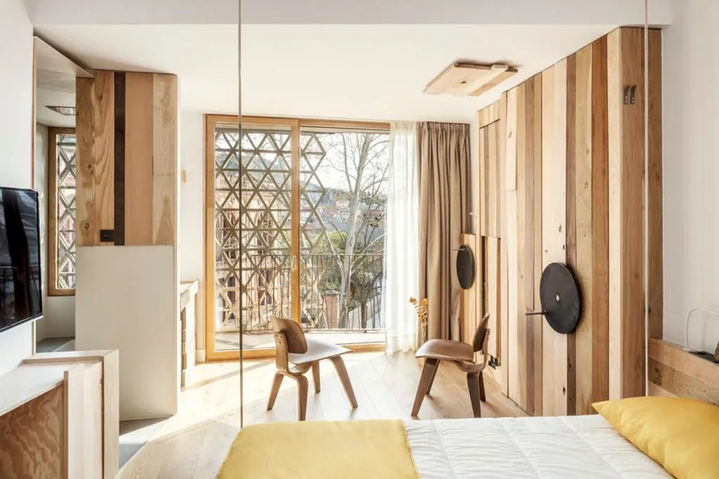 Preisgünstiges Doppelzimmer — Somiatruites