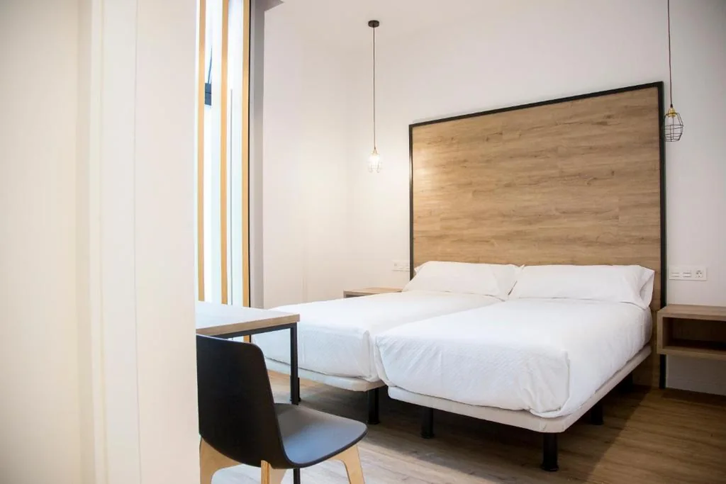 Doppelzimmer mit 2 Betten — Somn Hipsuites Zarautz