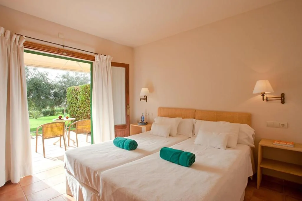 Doppelzimmer mit 2 Betten — Son Corb Boutique Hotel