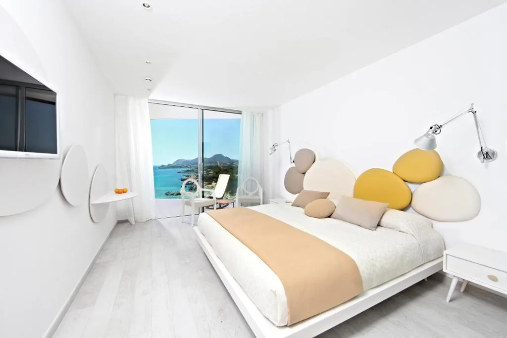 Camera doppia Superior con vista mare — Son Moll Sentits Hotel & Spa - Adults Only