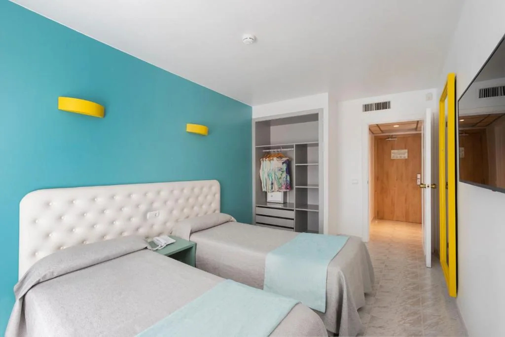 Junior Suite met uitzicht op het zwembad — Sotavento Club Apartments - Adults Only
