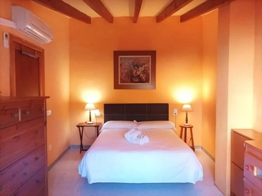 SOTIO, Village house in Campanet