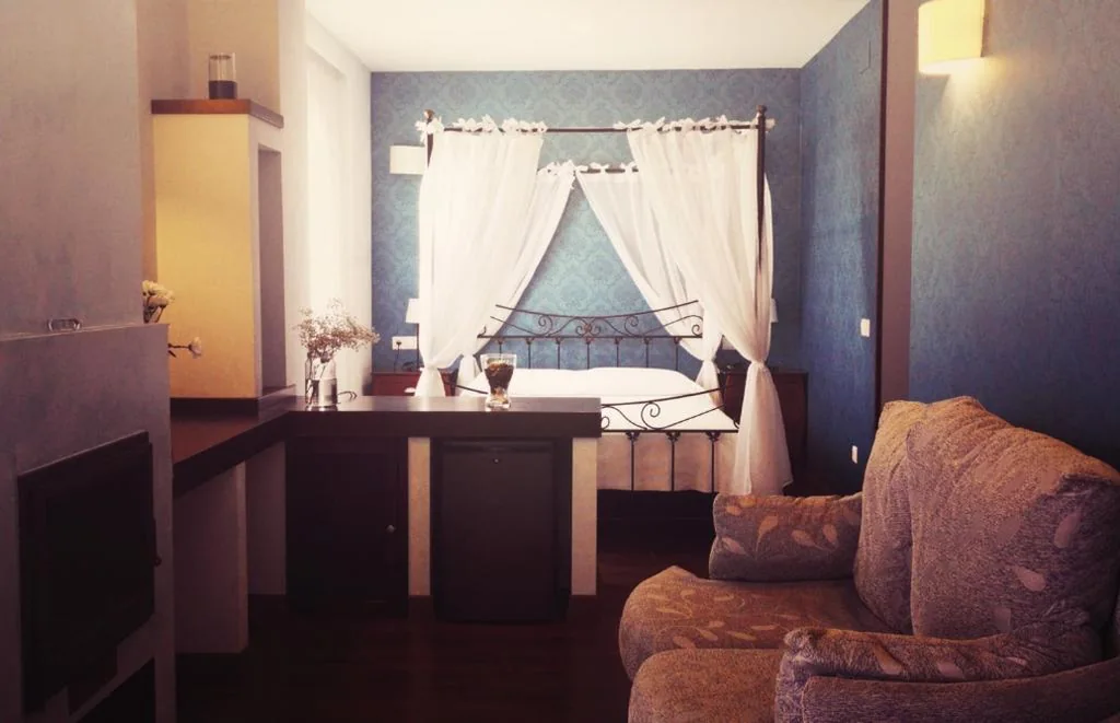 带阳台的套房 — Spa Complejo Rural Las Abiertas
