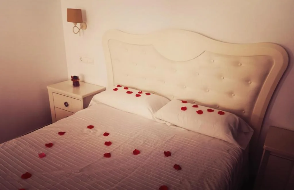 带露台的套房 — Spa Complejo Rural Las Abiertas