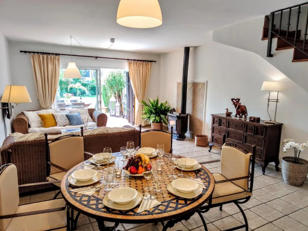 Spacious Beachfront Town House in Estepona with Fully Equipped Kitchen, Pools, Garden, Sea View