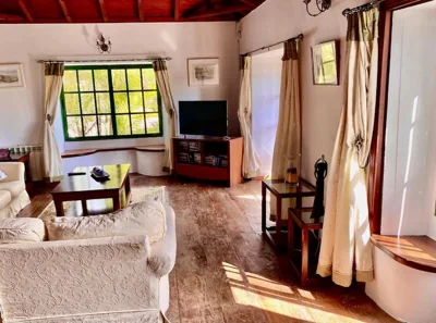 Spacious characterful villa with spectacular views in quiet rural setting. — foto 6