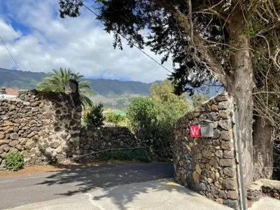 Spacious characterful villa with spectacular views in quiet rural setting. — foto 11