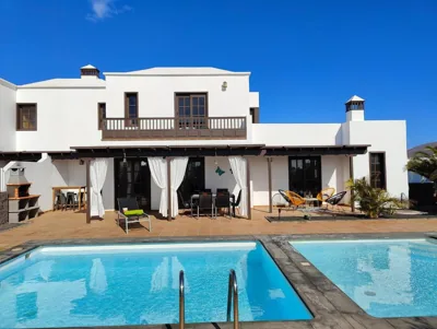Spacious Modern Villa with Free Heated Pools & Sunny Terrace - Casa Del Sol Naciente — Foto 4