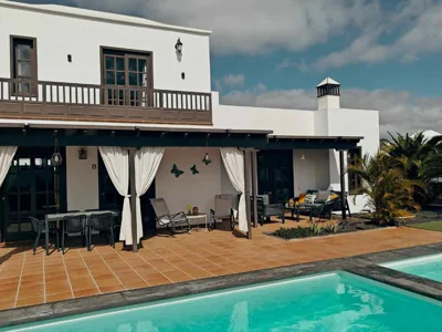 Spacious Modern Villa with Free Heated Pools & Sunny Terrace - Casa Del Sol Naciente — Foto 7