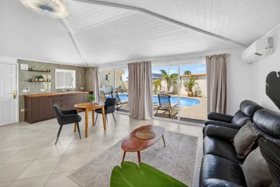Spacious Villa Victoria Heated Pool — Foto 4