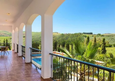 Spacious Villa with Exceptional Views in Malaga — photo 10