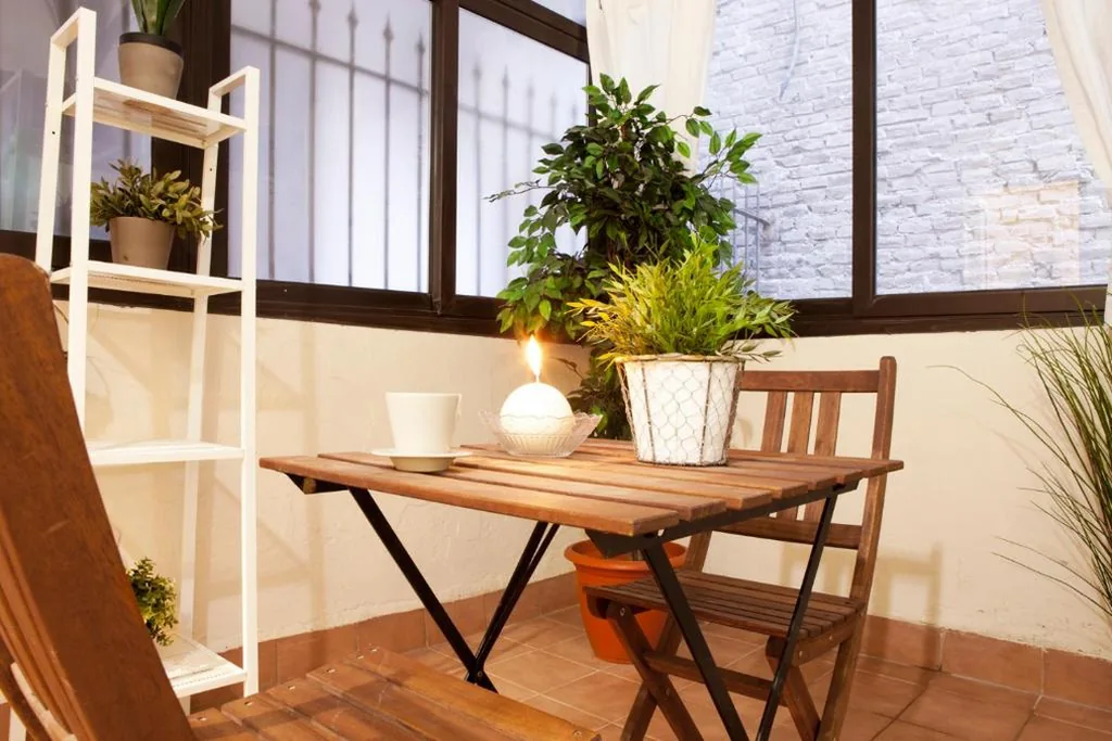 Apartamento con patio — Spot Smart Nomad