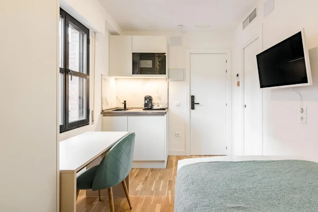 Chambre individuelle — Square Rooms by Charming, cerca del aeropuerto y con un pequeño gimnasio
