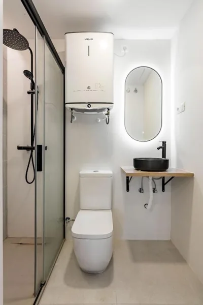 Square Rooms by Charming, cerca del aeropuerto y con un pequeño gimnasio — photo 9