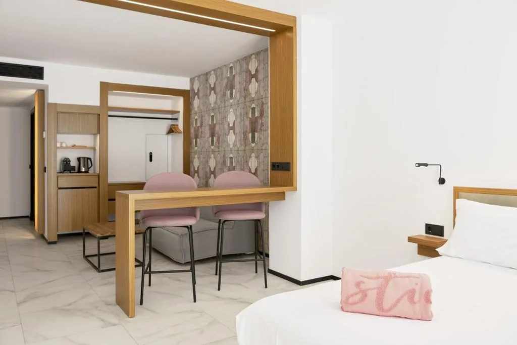 Junior Suite — Stic Urban Hotel & SPA