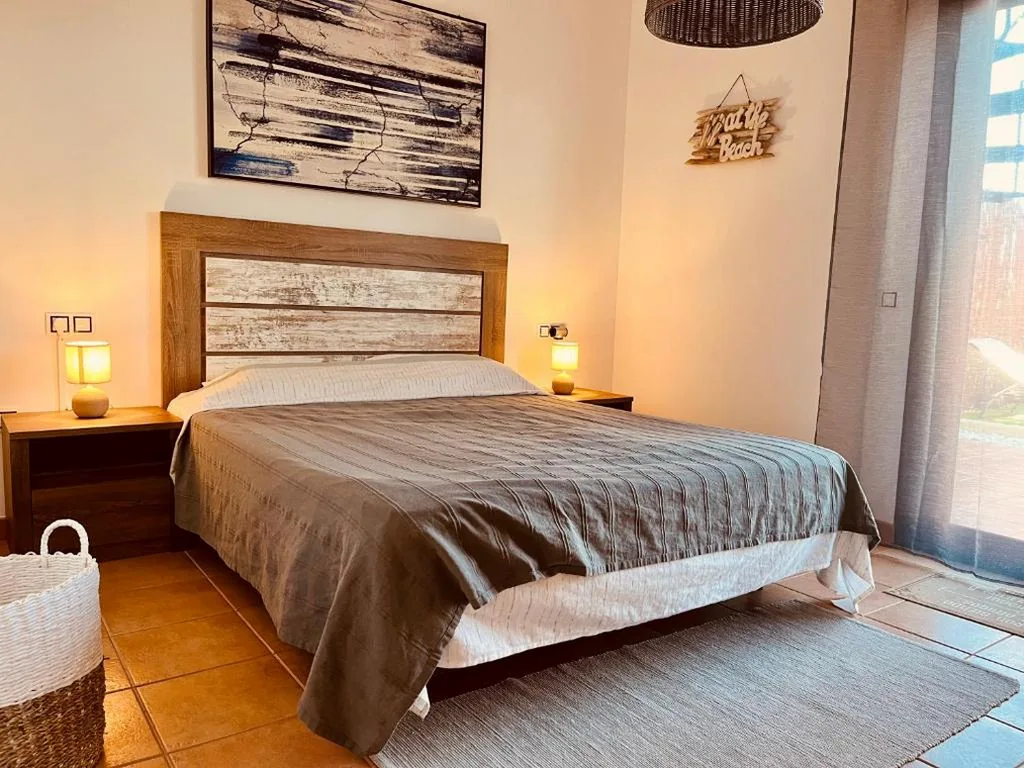 Stillvolle Villa mit Terrasse, Garten und Grill