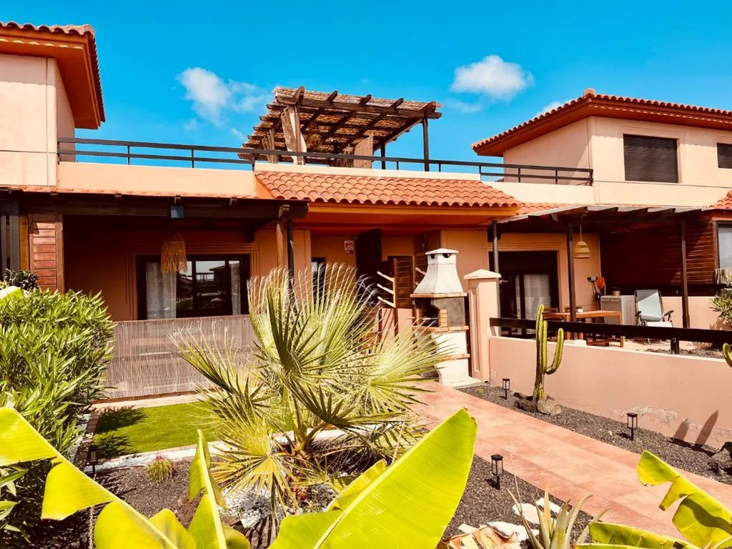 Villa de 1 dormitorio — Stillvolle Villa mit Terrasse, Garten und Grill