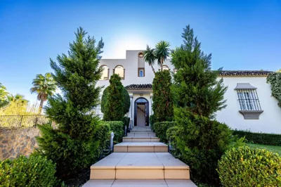 Stunning 5 Bedroom Villa in Puerto Banus with Pool — foto 7