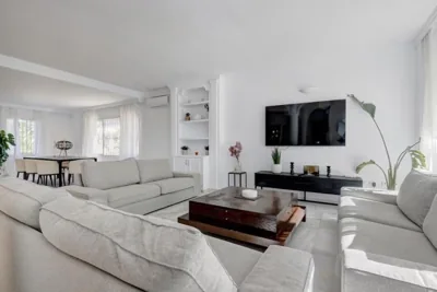 Stunning 5 Bedroom Villa in Puerto Banus with Pool — foto 10