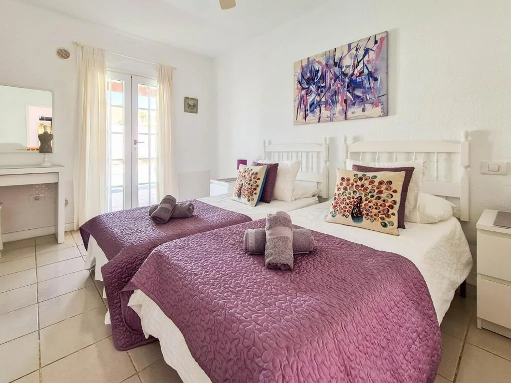 Stunning sea view villa with 6 bedrooms & heated pool - Villa Renaissance