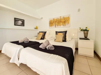 Stunning sea view villa with 6 bedrooms & heated pool - Villa Renaissance — Foto 8