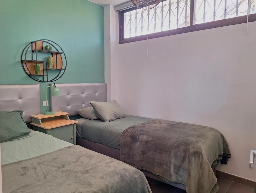 Stylish 2-Bedroom Apartment Yumbo