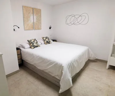 Stylish 2 Bedroom Bungalow By Pride Holiday Rentals — Foto 2
