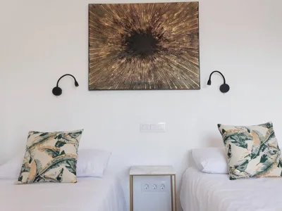Stylish 2 Bedroom Bungalow By Pride Holiday Rentals — Foto 11