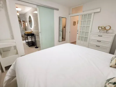 Stylish 2 Bedroom Bungalow By Pride Holiday Rentals — Foto 12