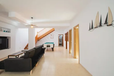 Stylish 6 Bedroom Villa Princesa - Heated Pool - Near Beach & Waterparks — foto 6