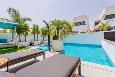 STYLISH VILLA 2018,POOL,3B.R.WIFI,NETFLIX — photo 10