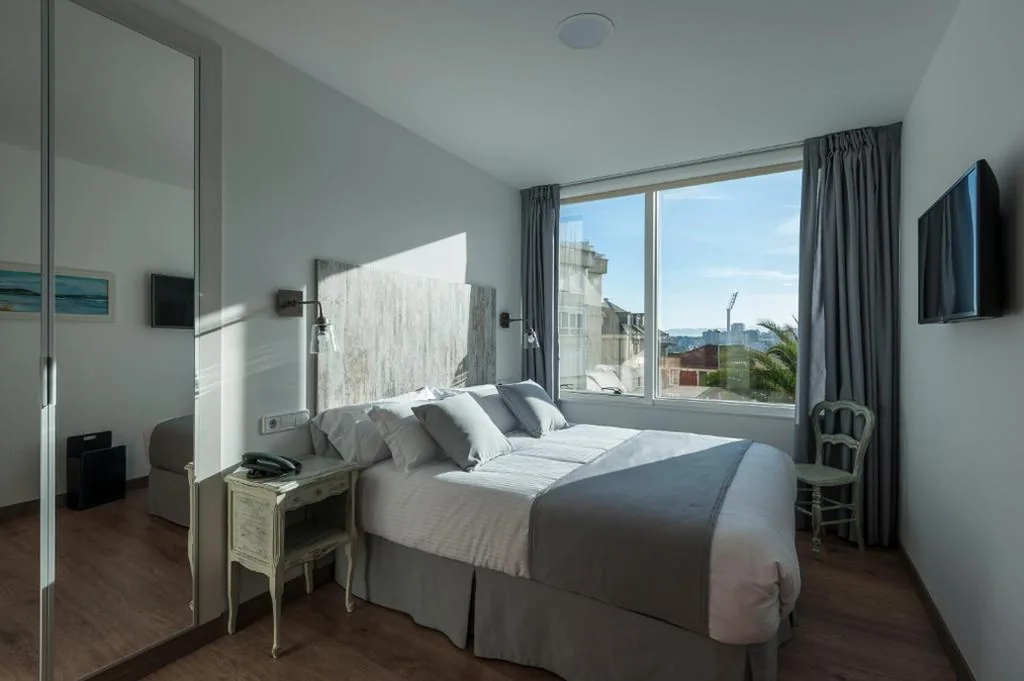 Camera Standard - 1 letto grande — Suite Home Sardinero