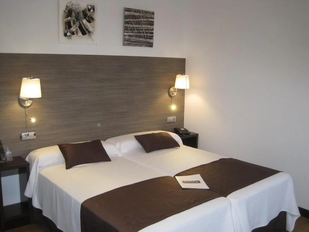 Chambre triple — Suites Coruña