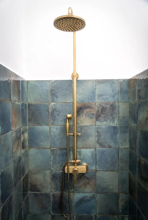 Habitación Doble con baño privado - 1 o 2 camas — Suites del Mundo