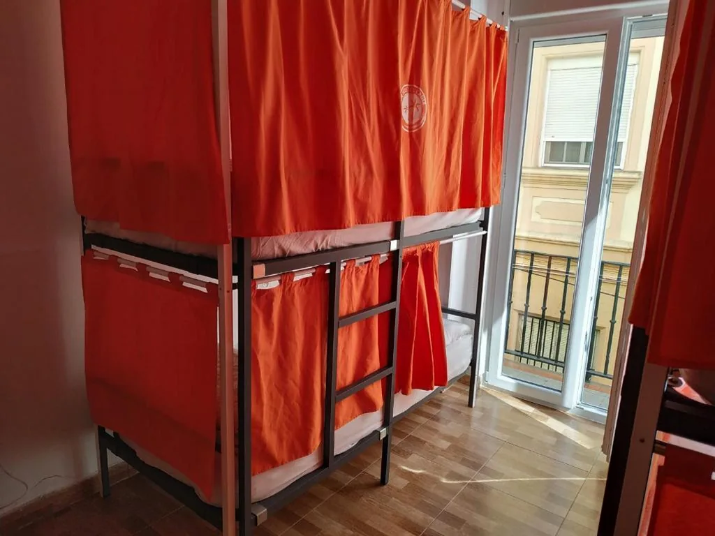 Posto letto in dormitorio misto da 4 letti — Summer Cádiz