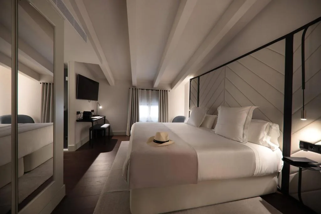 Camera Style — Summum Boutique Hotel Meliá Collection
