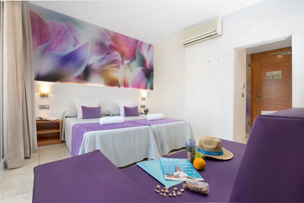 Camera doppia con balcone (3 adulti) — Sumus Hotel Monteplaya & SPA 4Sup - Adults Only