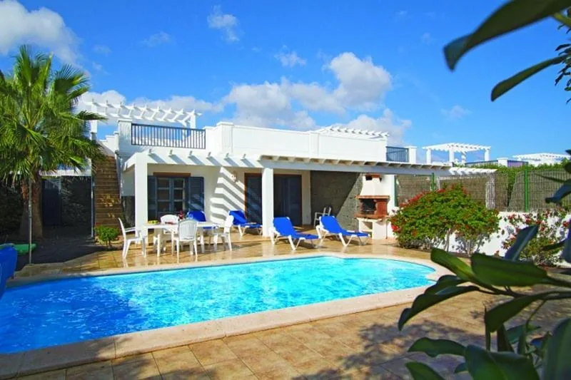 Villa con piscina privata — Sun Grove Villas & Spa