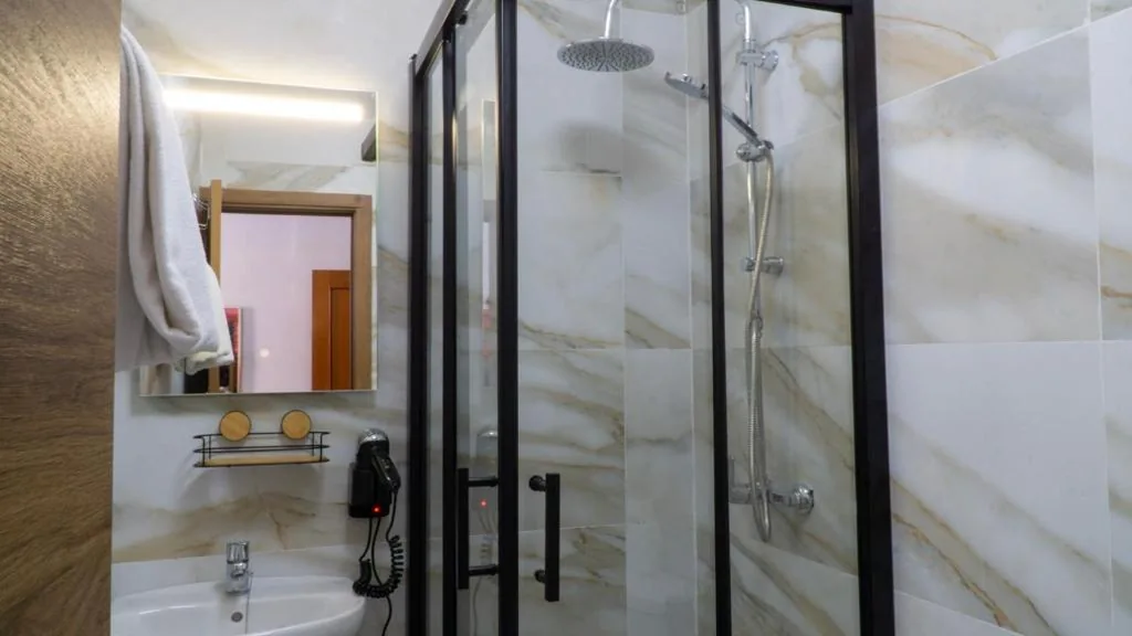 Habitación Triple Confort — SUNDOS Feria Valencia