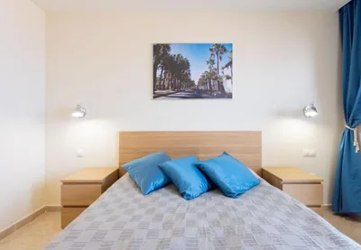 Sunny Castillo Apartment — photo 2