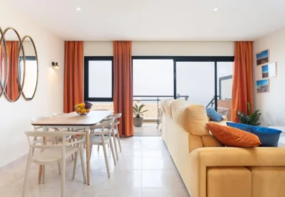 Sunny Castillo Apartment — photo 5