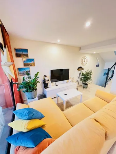 Sunny Castillo Apartment — photo 6
